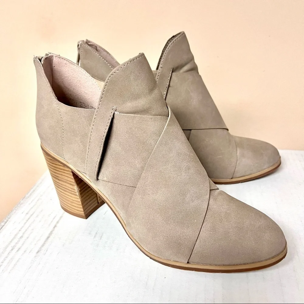 BC Footwear bc born